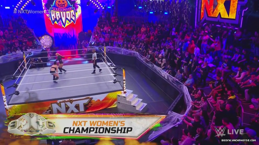 Halloween_Havoc_Main_Event_mp41580.jpg