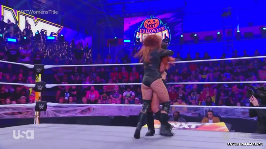 Halloween_Havoc_Main_Event_mp41632.jpg