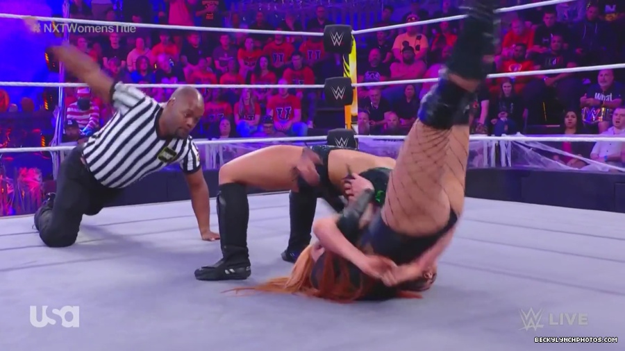 Halloween_Havoc_Main_Event_mp41654.jpg