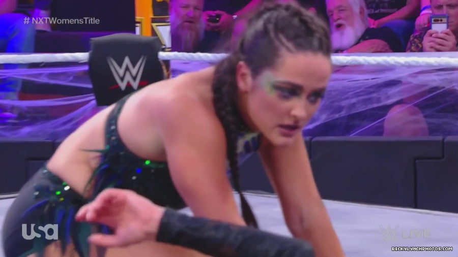 Halloween_Havoc_Main_Event_mp41658.jpg