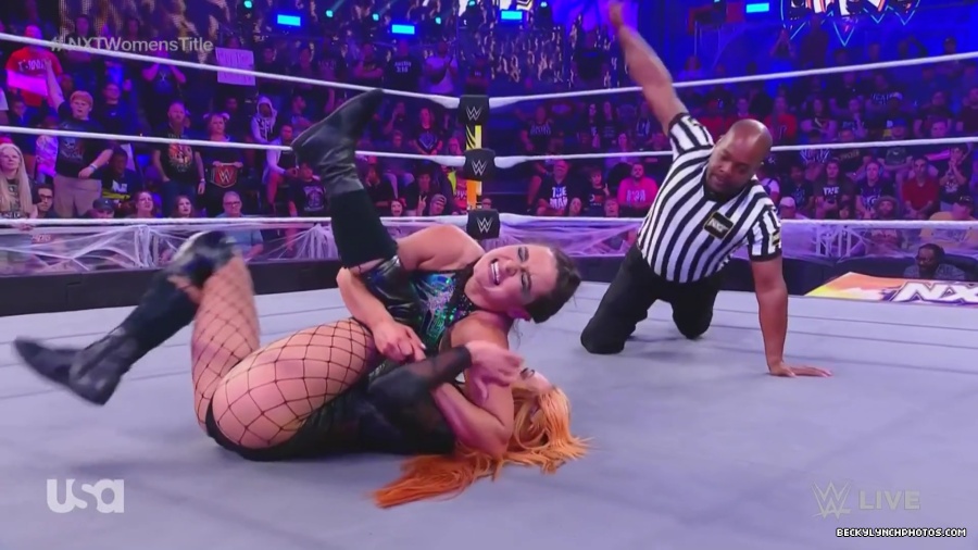 Halloween_Havoc_Main_Event_mp41838.jpg
