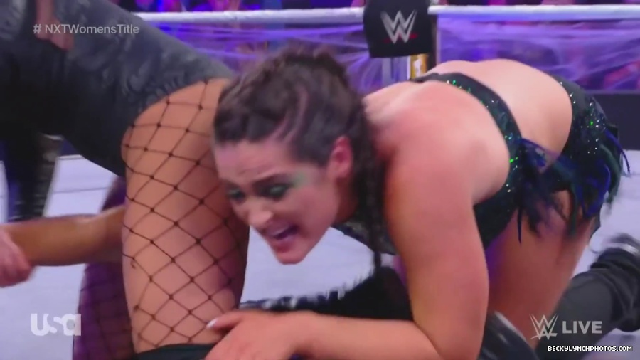 Halloween_Havoc_Main_Event_mp42010.jpg