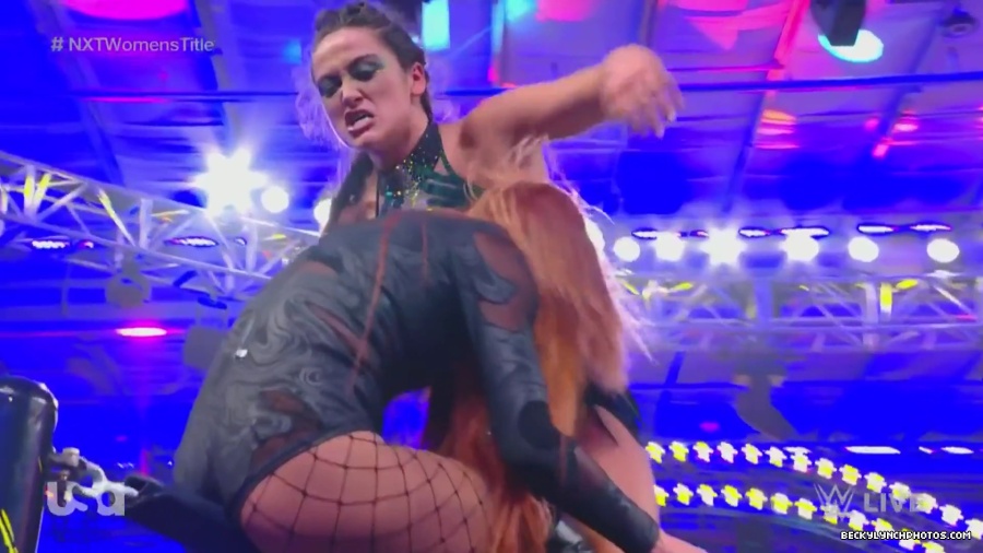 Halloween_Havoc_Main_Event_mp42150.jpg