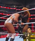 Women_RAW_mp41558.jpg