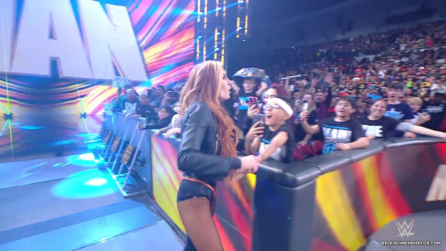 WWE_Raw_01_01_24_Becky_vs_Nia_mp40027.jpg