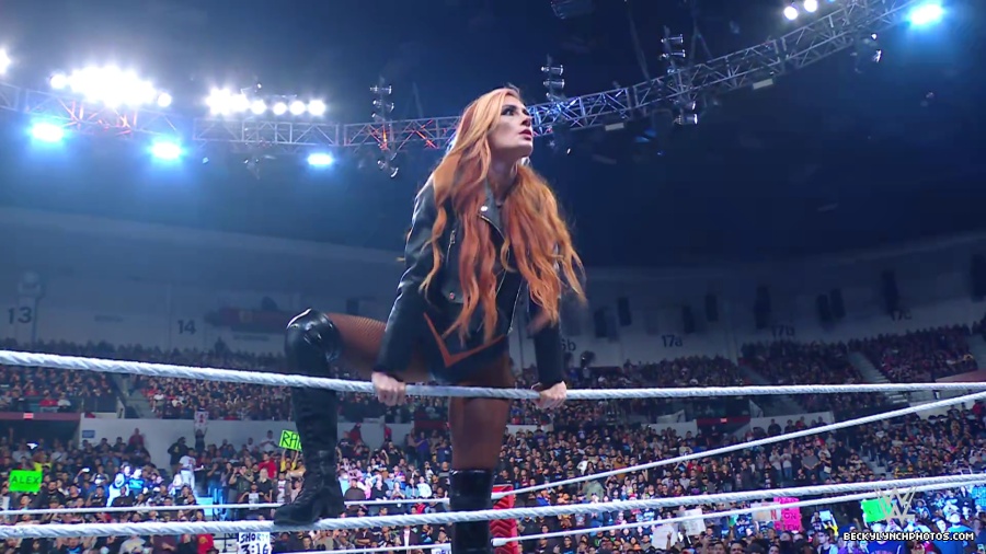 WWE_Raw_01_01_24_Becky_vs_Nia_mp40079.jpg