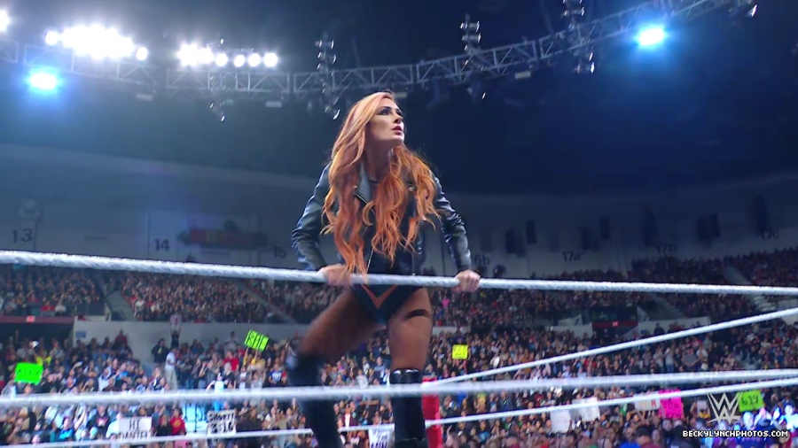 WWE_Raw_01_01_24_Becky_vs_Nia_mp40080.jpg