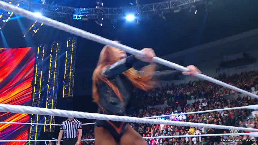 WWE_Raw_01_01_24_Becky_vs_Nia_mp40082.jpg