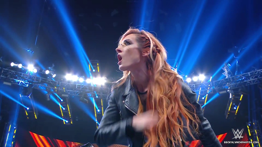 WWE_Raw_01_01_24_Becky_vs_Nia_mp40086.jpg