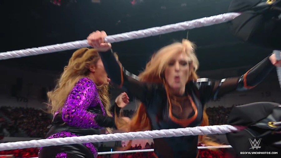 WWE_Raw_01_01_24_Becky_vs_Nia_mp40171.jpg