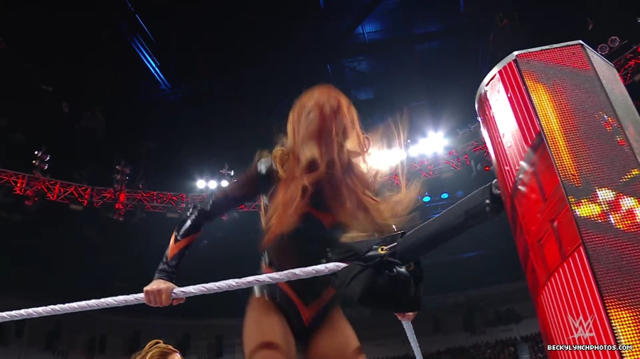 WWE_Raw_01_01_24_Becky_vs_Nia_mp40172.jpg
