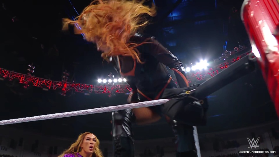 WWE_Raw_01_01_24_Becky_vs_Nia_mp40173.jpg