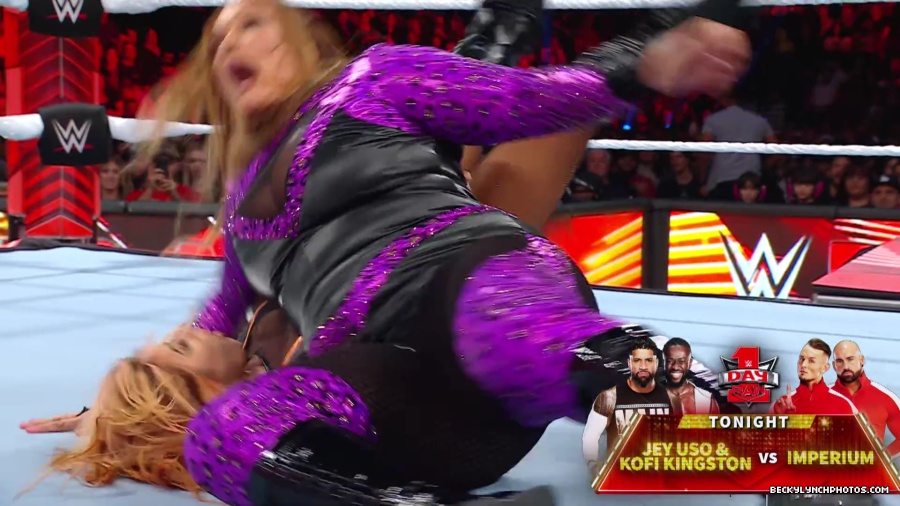 WWE_Raw_01_01_24_Becky_vs_Nia_mp40218.jpg