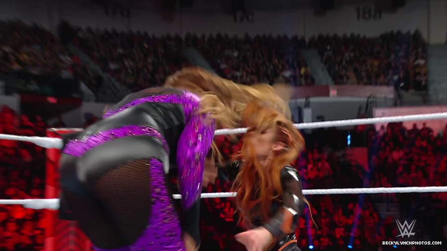 WWE_Raw_01_01_24_Becky_vs_Nia_mp40242.jpg