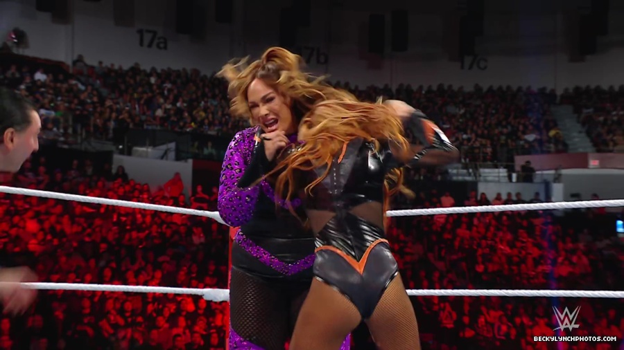 WWE_Raw_01_01_24_Becky_vs_Nia_mp40263.jpg