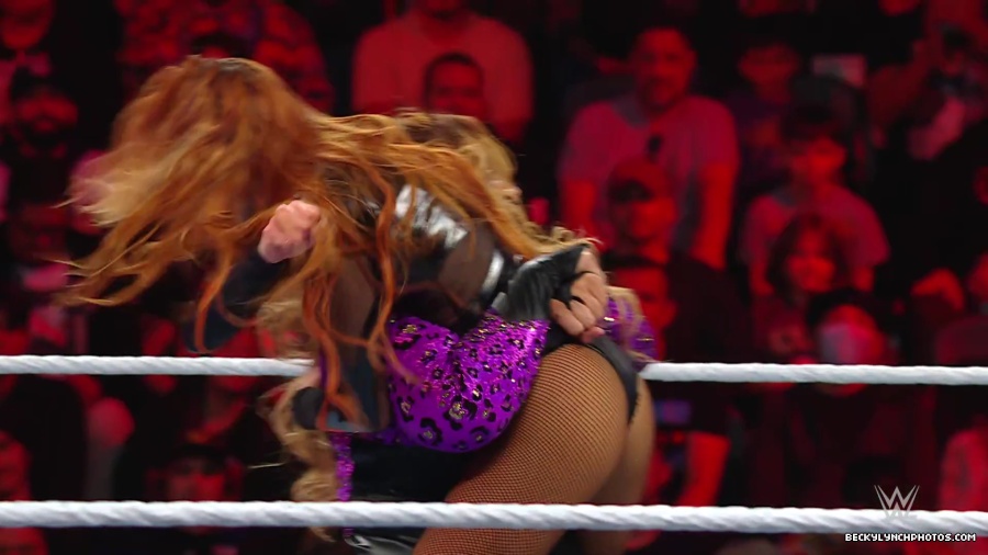 WWE_Raw_01_01_24_Becky_vs_Nia_mp40276.jpg