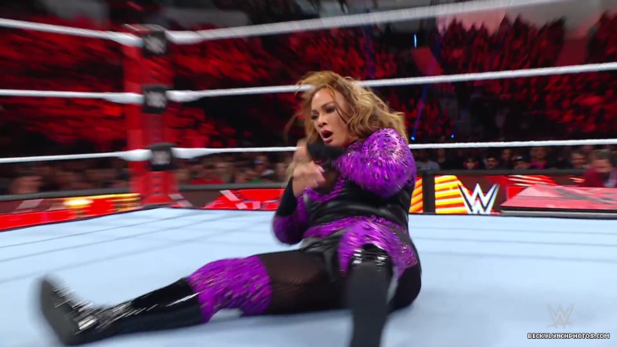 WWE_Raw_01_01_24_Becky_vs_Nia_mp40286.jpg
