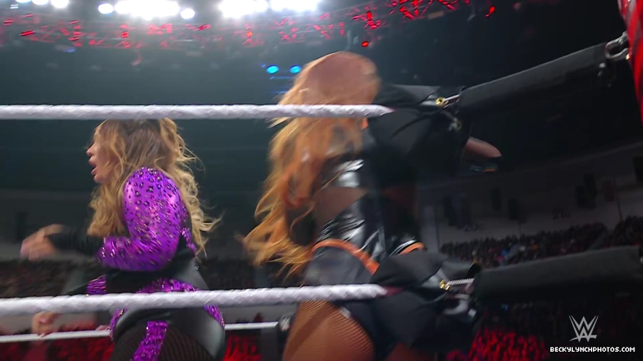 WWE_Raw_01_01_24_Becky_vs_Nia_mp40312.jpg