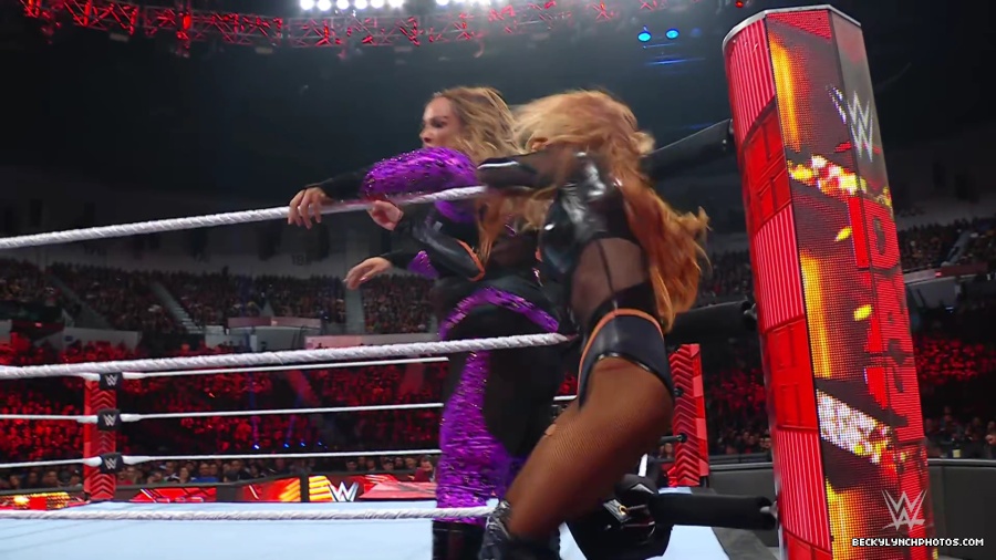 WWE_Raw_01_01_24_Becky_vs_Nia_mp40334.jpg