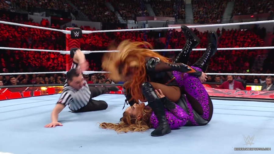 WWE_Raw_01_01_24_Becky_vs_Nia_mp40361.jpg