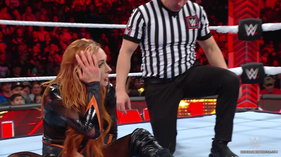 WWE_Raw_01_01_24_Becky_vs_Nia_mp40367.jpg