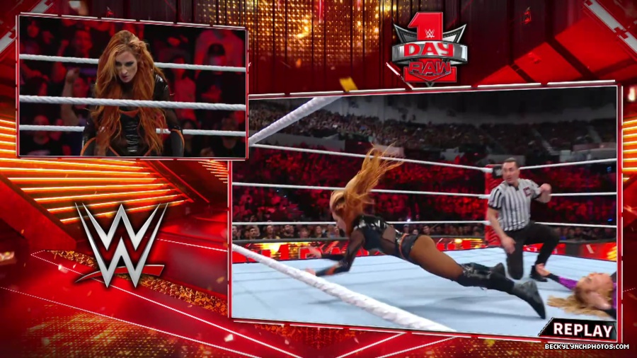 WWE_Raw_01_01_24_Becky_vs_Nia_mp40384.jpg