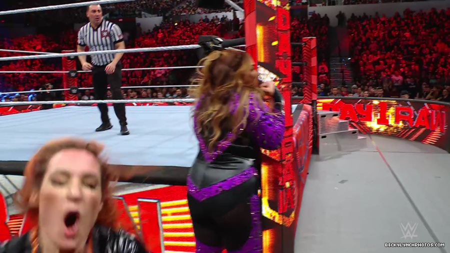 WWE_Raw_01_01_24_Becky_vs_Nia_mp40420.jpg