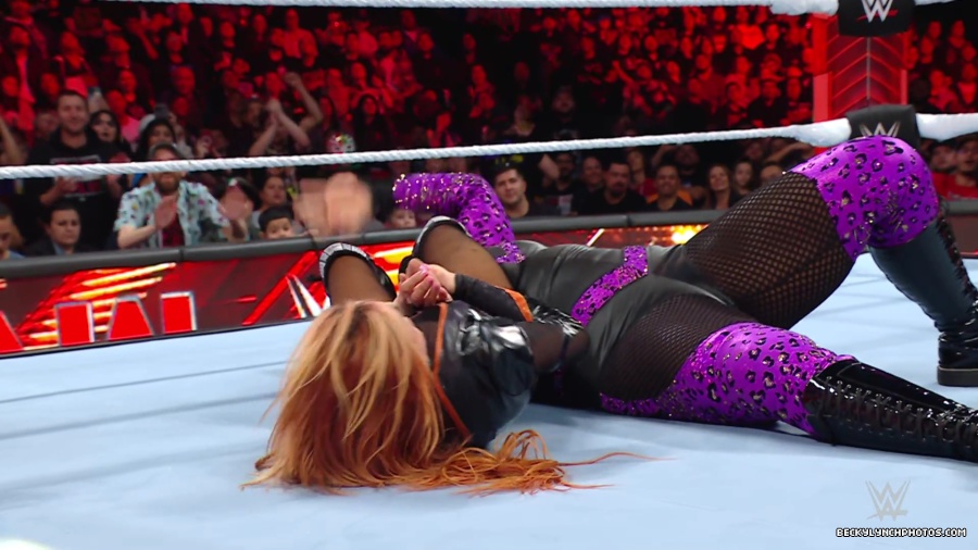 WWE_Raw_01_01_24_Becky_vs_Nia_mp40491.jpg