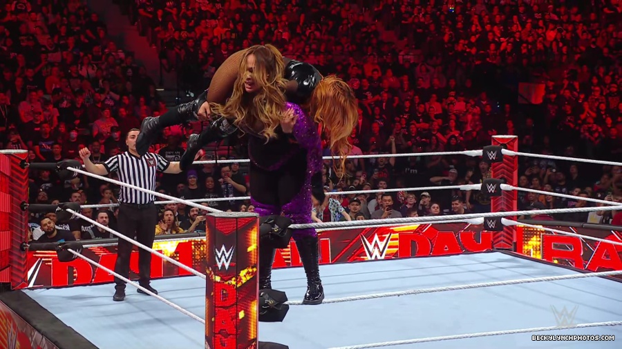 WWE_Raw_01_01_24_Becky_vs_Nia_mp40570.jpg