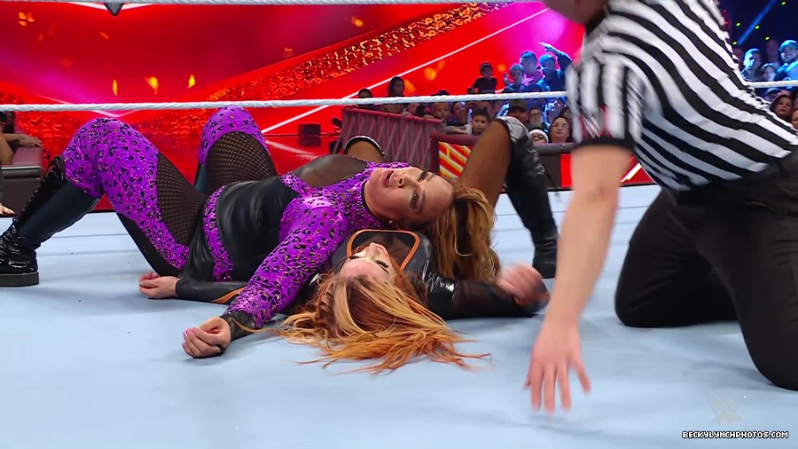 WWE_Raw_01_01_24_Becky_vs_Nia_mp40577.jpg