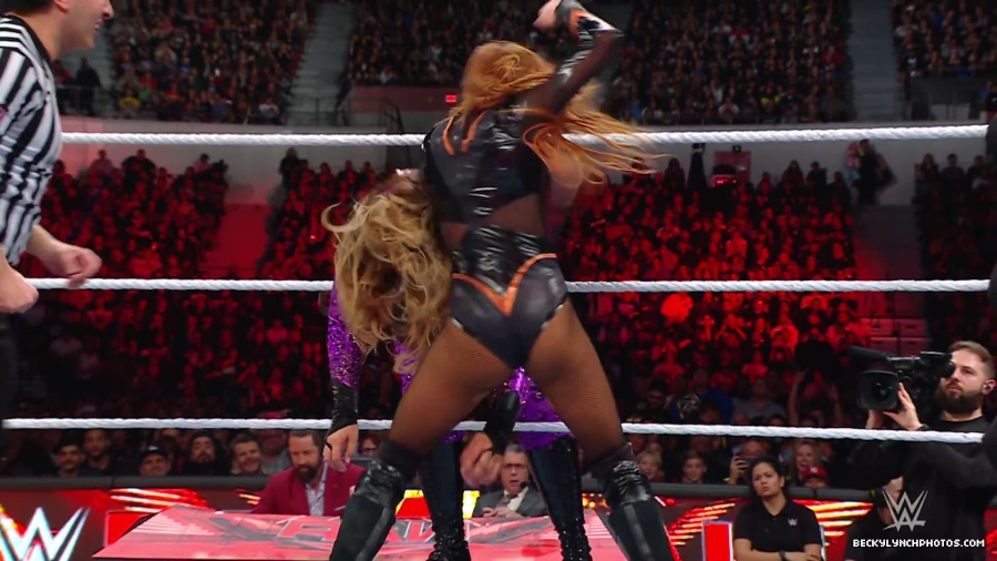WWE_Raw_01_01_24_Becky_vs_Nia_mp40622.jpg
