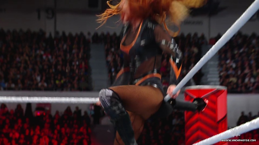 WWE_Raw_01_01_24_Becky_vs_Nia_mp40630.jpg