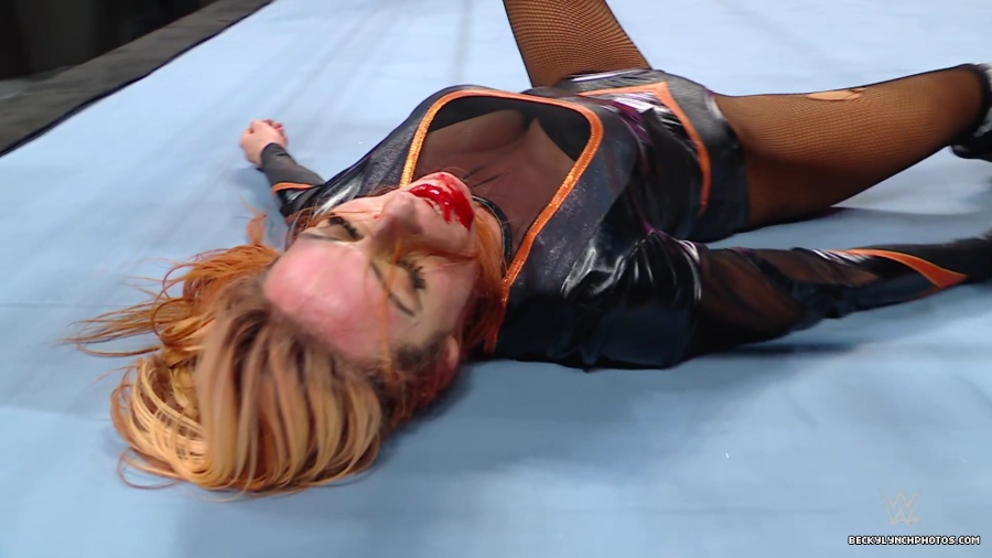 WWE_Raw_01_01_24_Becky_vs_Nia_mp40661.jpg