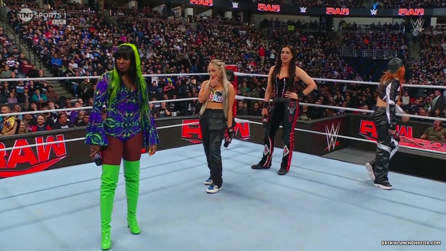 WWE01053.jpg