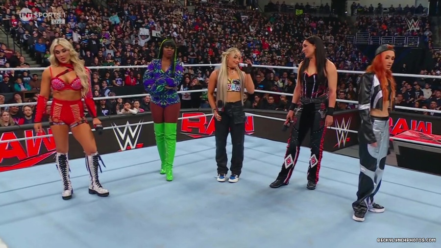 WWE01277.jpg