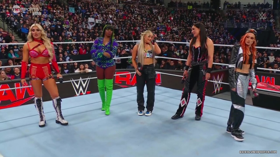 WWE01278.jpg