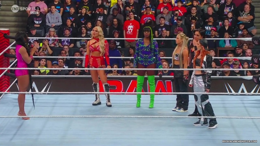WWE01284.jpg
