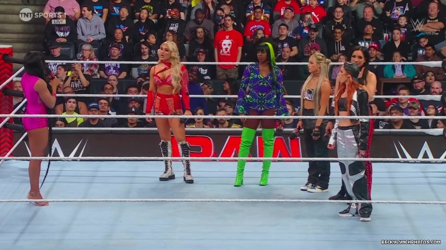 WWE01286.jpg