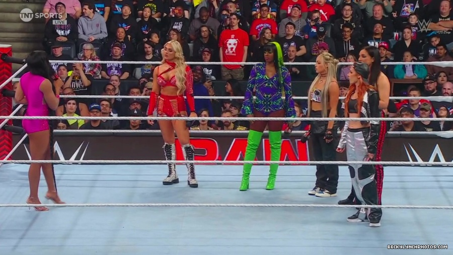 WWE01287.jpg