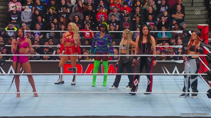 WWE01352.jpg