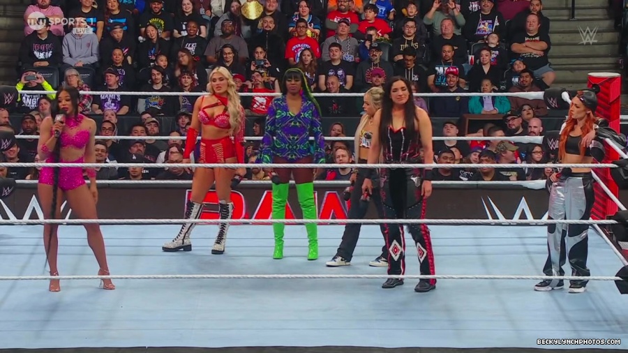 WWE01355.jpg