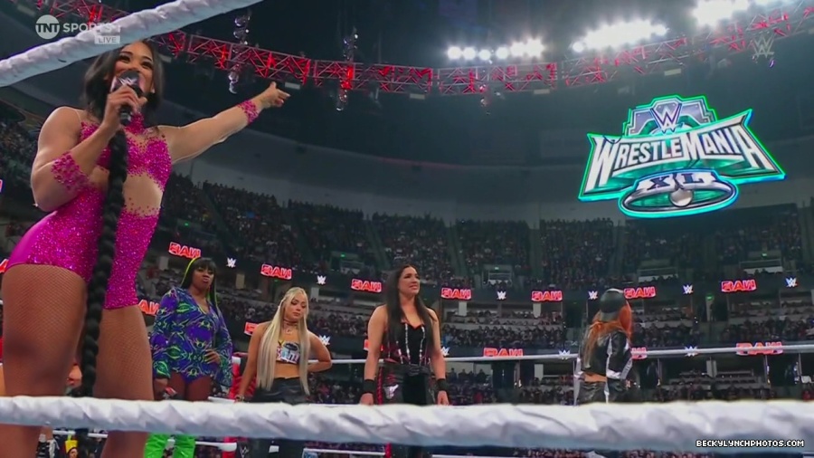 WWE01365.jpg