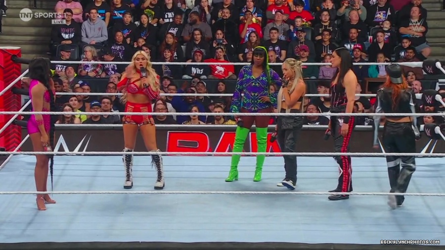 WWE01379.jpg
