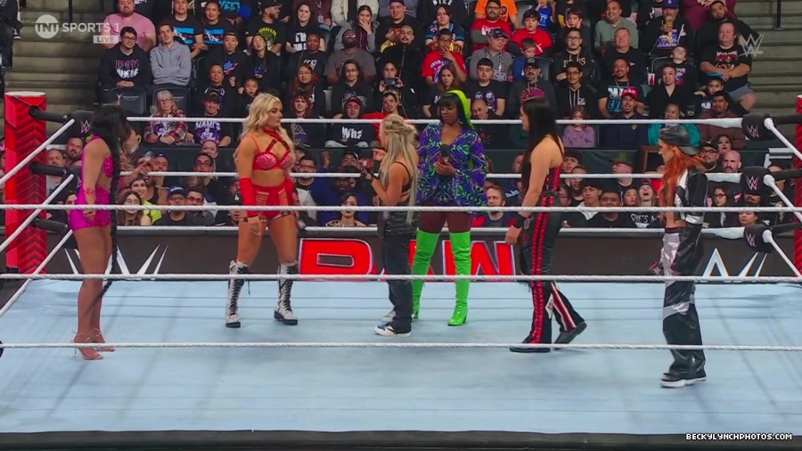 WWE01428.jpg