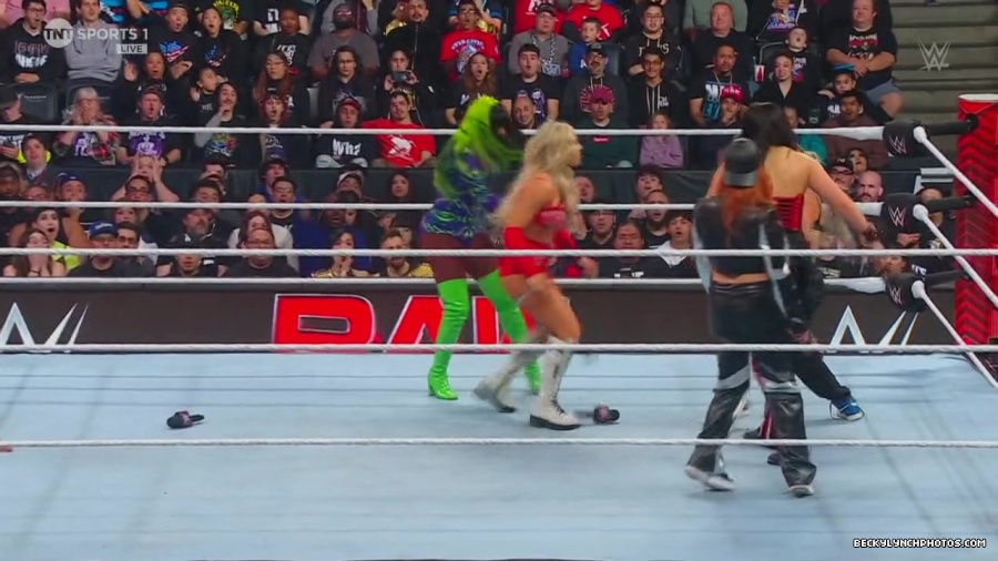 WWE01432.jpg