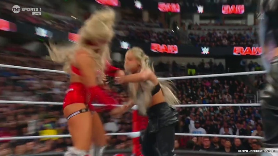 WWE01436.jpg