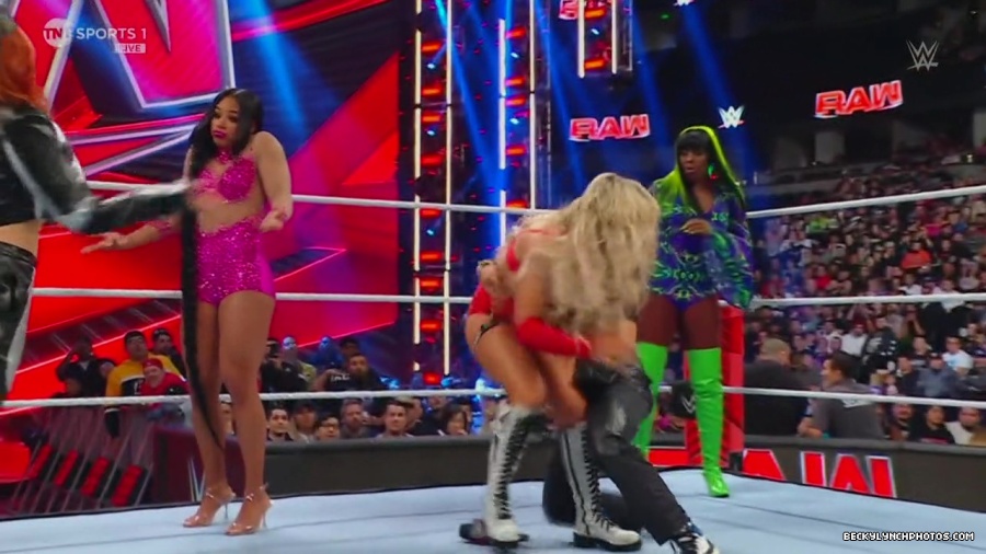 WWE01439.jpg
