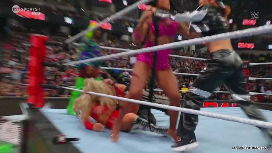 WWE01440.jpg