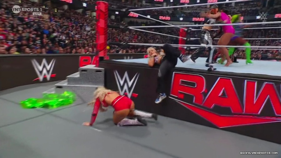 WWE01446.jpg