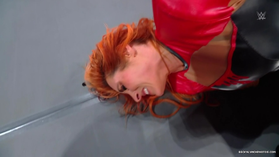 Women_RAW_mp49859.jpg